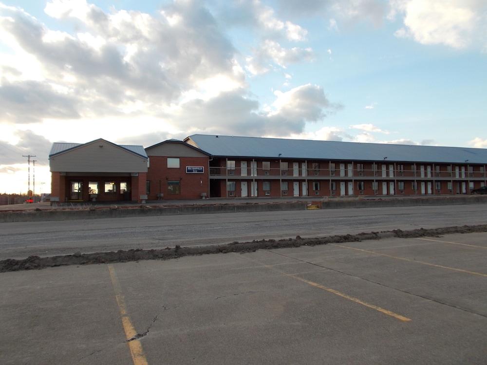 Motel 6-Metropolis, Il Exteriör bild