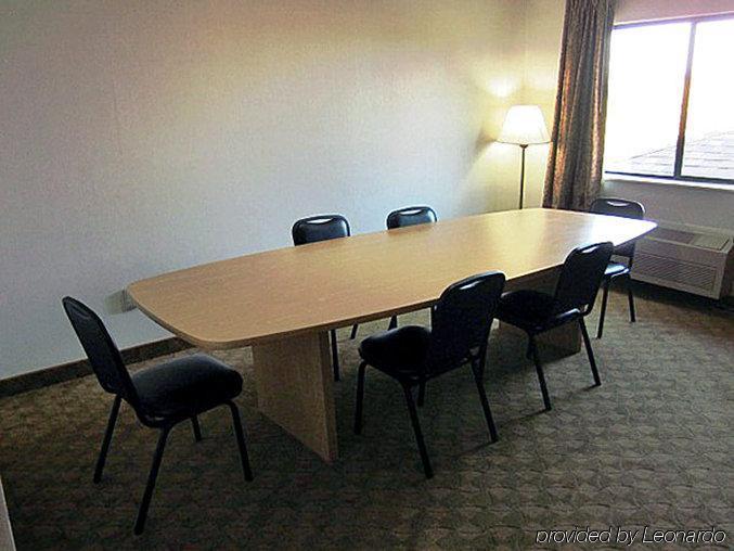 Motel 6-Metropolis, Il Exteriör bild
