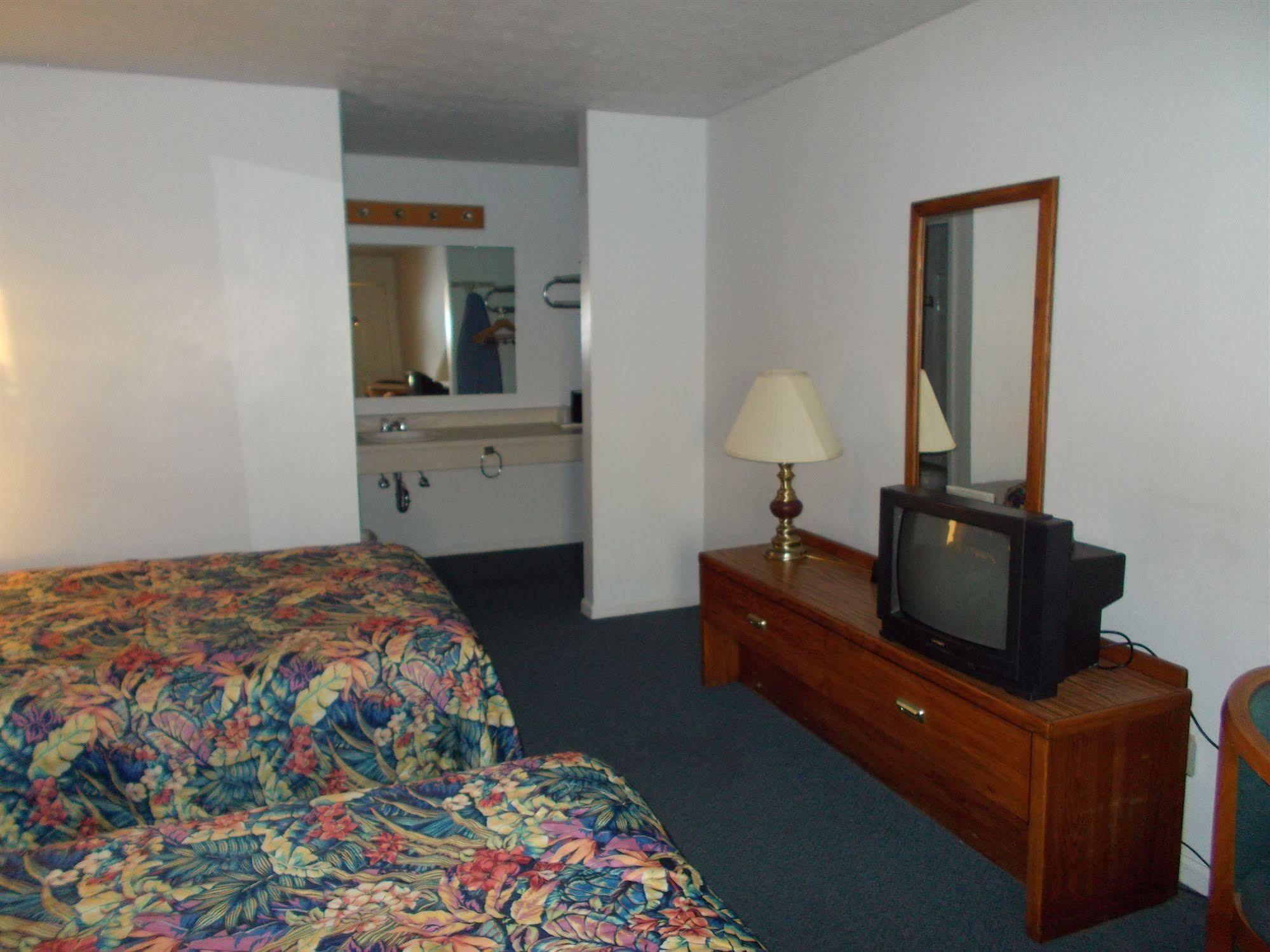 Motel 6-Metropolis, Il Exteriör bild