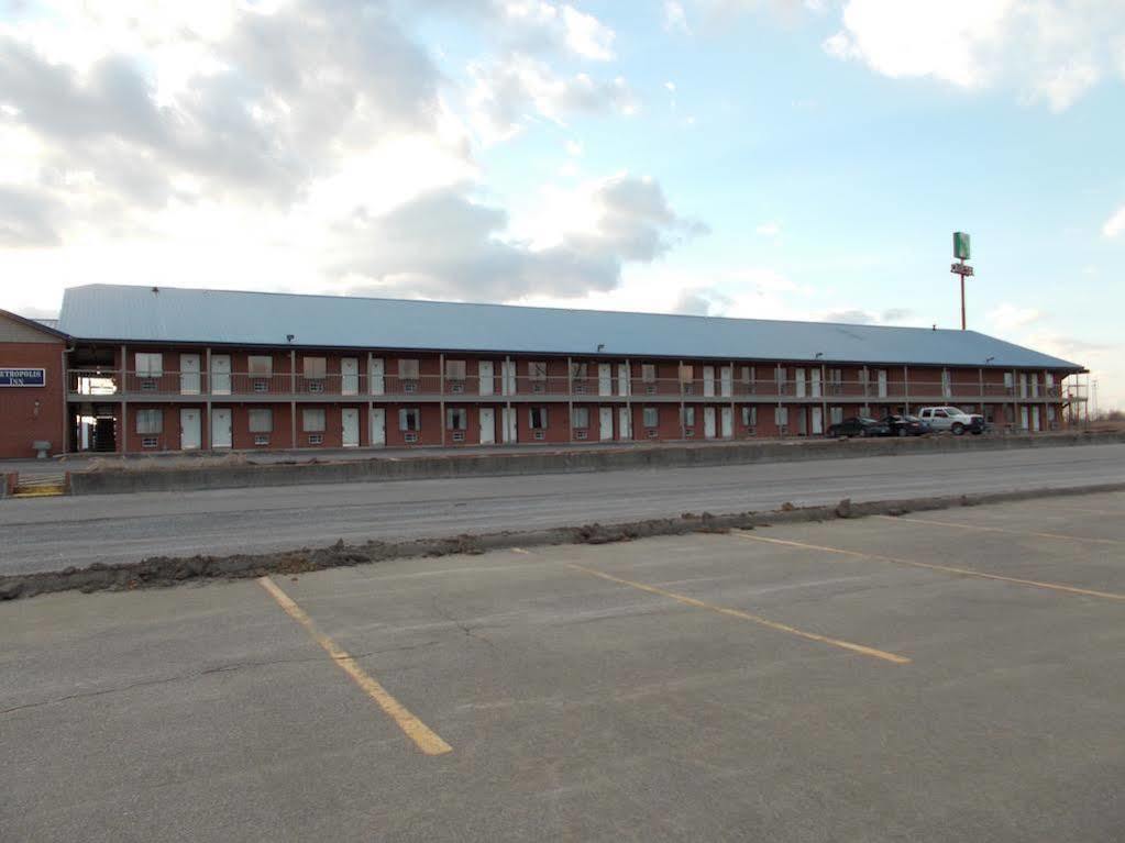 Motel 6-Metropolis, Il Exteriör bild